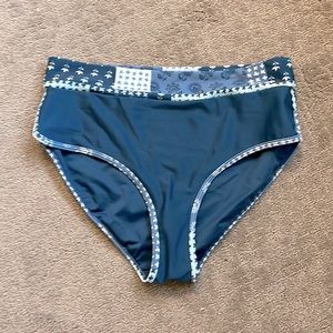 Nani Mama Retro Bottom